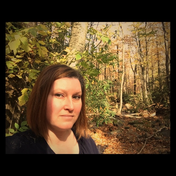 Meet your Posher, Suzie - Picture 1 of 1